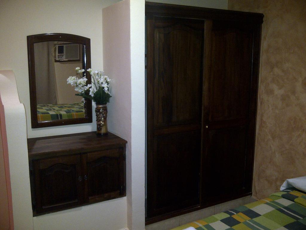 Hotel Cibeles La Ceiba Bilik gambar