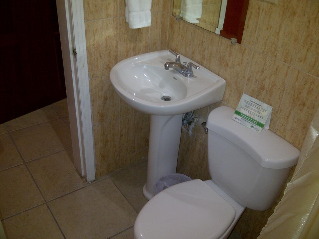 Hotel Cibeles La Ceiba Luaran gambar